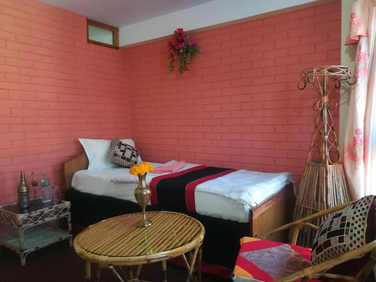 Mountain Guesthouse Bhatgoan Exterior foto